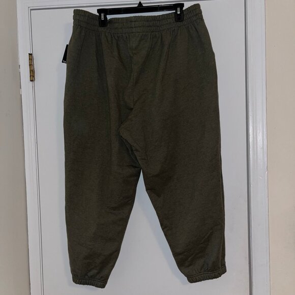 Torrid Size 2 Olive Green Everyday Fleece Relaxed Fit Joggers - Picture 4 of 6